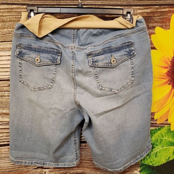 "Indigo blue " Woman's Maternity Distressed Jean Shorts Size: 1X NWT - Picture 2 of 6